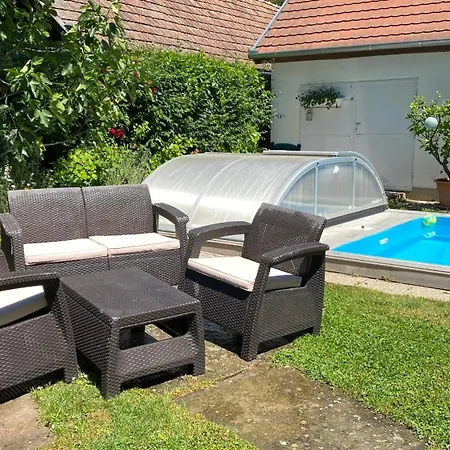 Fly Vendeghaz Holiday home
